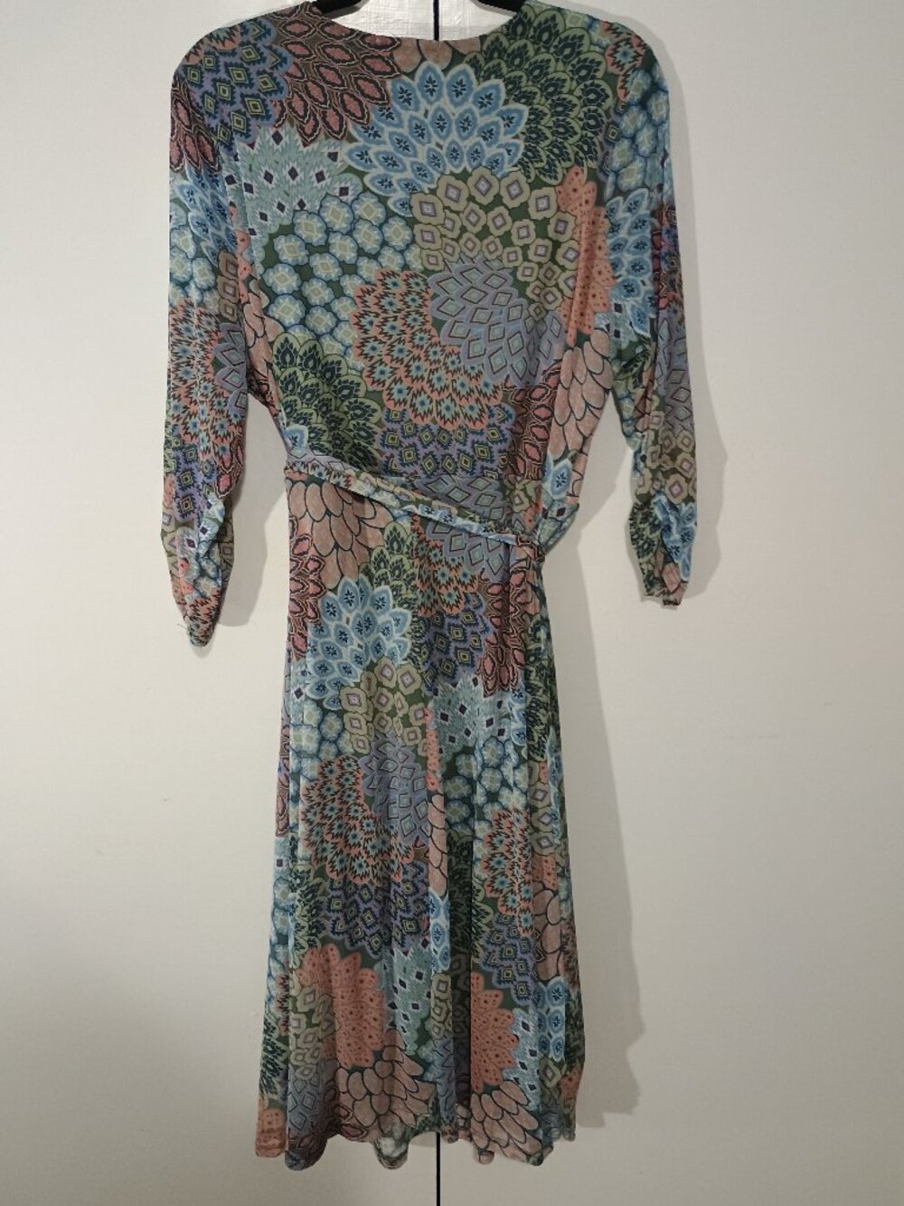Willow & Rose 2X Boho Faux Wrap Midi Dress Blue Green Pink Geometric Floral Prin - Picture 3 of 8